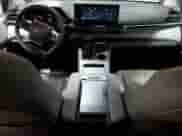 2025 Toyota Sienna XLE with VIN 5TDJSKFC5SS180877, listed as a Copart auction lot 59136975 with 2,070 mi miles and Salvage title. Bid and sale history available at DreamBid. Image 8.