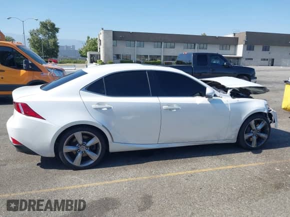 2015 Lexus IS 350 z VIN JTHBE1D21F5014656, wystawiony jako IAAI lot #42554384 z przebiegiem 125 886 mil mil oraz . Historia ofert i sprzedaży dostępna na DreamBid. Obrazek 12.