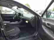 2023 Hyundai Sonata SE z VIN KMHL24JA8PA325369, wystawiony jako IAAI lot #42400026 z przebiegiem 121 813 mil mil oraz . Historia ofert i sprzedaży dostępna na DreamBid. Obrazek 5.