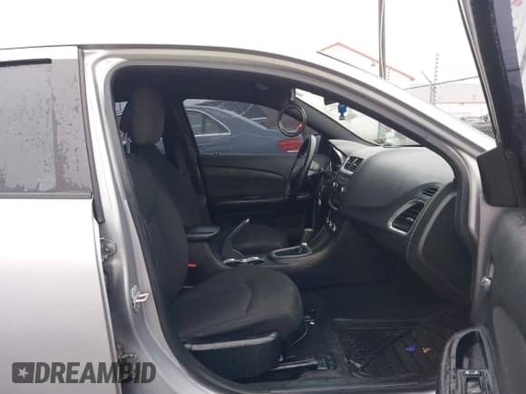 2013 Dodge Avenger SE V6 с VIN 1C3CDZAGXDN771550, выставлен на аукционе IAAI как лот 43586544 с пробегом 171 034 миль миль и . История ставок и продаж доступна на DreamBid. Изображение 5.