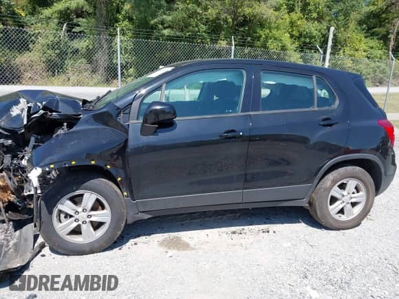 2020 Chevrolet Trax LS with VIN KL7CJNSB8LB042430, listed as a IAAI auction lot 43118282 with 42,649 mi miles and . Bid and sale history available at DreamBid. Image 14.