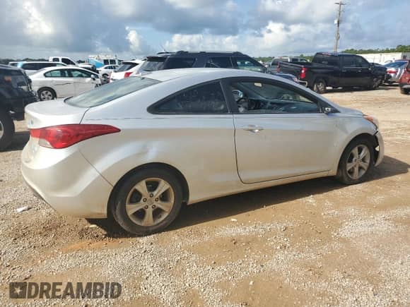 2013 Hyundai Elantra SE with VIN KMHDH6AE7DU004130, listed as a Copart auction lot 65210505 with 146,516 mi miles and Clean title. Bid and sale history available at DreamBid. Image 3.