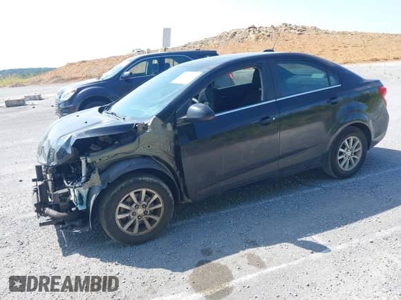2020 Chevrolet Sonic LT with VIN 1G1JD5SB4L4104713, listed as a IAAI auction lot 43181661 with 38,453 mi miles and . Bid and sale history available at DreamBid. Image 2.