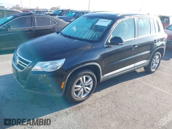 2009 Volkswagen Tiguan S с VIN WVGAV75N69W002294, выставлен на аукционе IAAI как лот 43149013 с пробегом 109 635 миль миль и . История ставок и продаж доступна на DreamBid. Изображение 2.