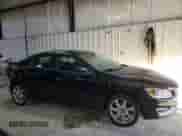 2015 Volvo S60 с VIN YV1612TA4F2313261, выставлен на аукционе Copart как лот 62922755 с пробегом 83 364 миль миль и Списание • Salvage title. История ставок и продаж доступна на DreamBid. Изображение 4.