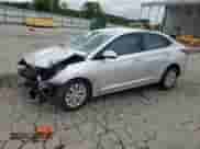 2018 Hyundai Accent SE z VIN 3KPC24A39JE011921, wystawiony jako Copart lot #69983815 z przebiegiem 146 568 mil mil oraz Nie do naprawy • Non repairable. Historia ofert i sprzedaży dostępna na DreamBid. Obrazek 1.