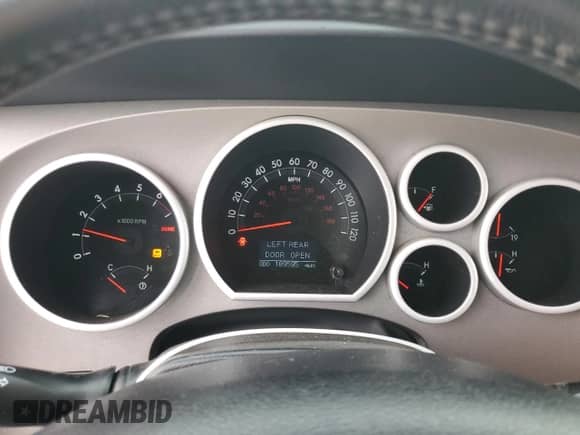 2010 Toyota Tundra Limited с VIN 5TFHY5F17AX094573, выставлен на аукционе Copart как лот 81736435 с пробегом 189 595 миль миль и Списание • Salvage title. История ставок и продаж доступна на DreamBid. Изображение 9.