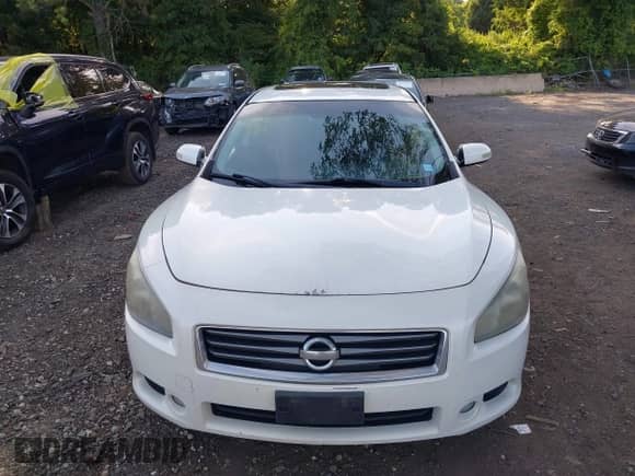 2014 Nissan Maxima SV z VIN 1N4AA5AP1EC483052, wystawiony jako IAAI lot #42807542 z przebiegiem 319 387 mil mil oraz . Historia ofert i sprzedaży dostępna na DreamBid. Obrazek 6.