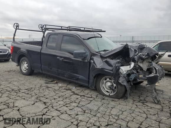 2022 Ford F-150 XL с VIN 1FTEX1C81NKD24854, выставлен на аукционе Copart как лот 55755525 с пробегом 87 072 миль миль и Списание • Salvage title. История ставок и продаж доступна на DreamBid. Изображение 4.
