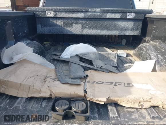 2013 Ford F-150 XL with VIN 1FTFX1CF3DKD28860, listed as a IAAI auction lot 42518361 with 277,534 mi miles and . Bid and sale history available at DreamBid. Image 12.