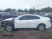 2014 Nissan Maxima S z VIN 1N4AA5AP5EC911401, wystawiony jako IAAI lot #43011639 z przebiegiem 179 267 mil mil oraz . Historia ofert i sprzedaży dostępna na DreamBid. Obrazek 15.