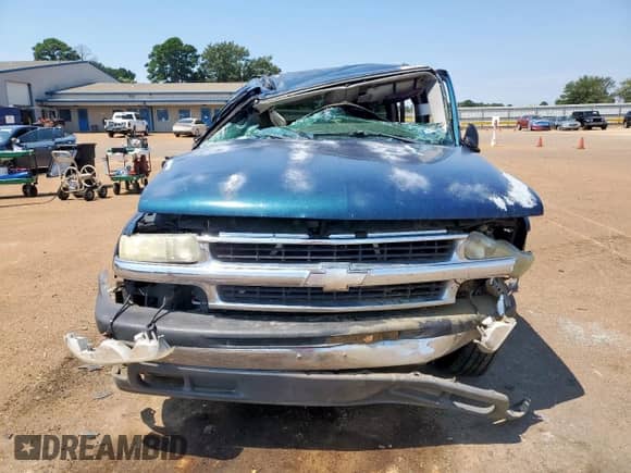 2005 Chevrolet Suburban LS с VIN 1GNEC16Z05J109933, выставлен на аукционе Copart как лот 70501335 с пробегом 230 535 миль миль и Списание • Salvage title. История ставок и продаж доступна на DreamBid. Изображение 5.