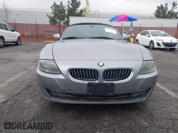 2006 BMW Z4 3.0i с VIN 4USBU33596LW69200, выставлен на аукционе IAAI как лот 41774419 с пробегом 59 691 миль миль и . История ставок и продаж доступна на DreamBid. Изображение 6.