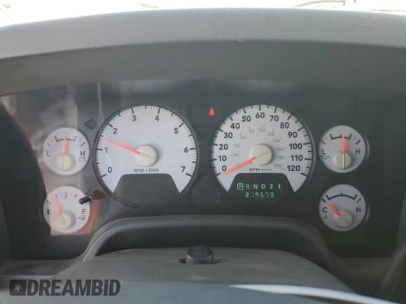 2007 Dodge 1500 SLT z VIN 3D7KR19D17G809089, wystawiony jako Copart lot #81653915 z przebiegiem 219 573 mil mil oraz Szkoda całkowita • Salvage title. Historia ofert i sprzedaży dostępna na DreamBid. Obrazek 9.