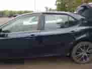 2021 Toyota Camry SE Nightshade z VIN 4T1G11AK1MU559391, wystawiony jako IAAI lot #43300222 z przebiegiem 68 327 mil mil oraz . Historia ofert i sprzedaży dostępna na DreamBid. Obrazek 14.