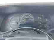 2006 Chevrolet Tahoe LS z VIN 1GNEK13TX6J147271, wystawiony jako IAAI lot #43375836 z przebiegiem 185 092 mil mil oraz . Historia ofert i sprzedaży dostępna na DreamBid. Obrazek 7.