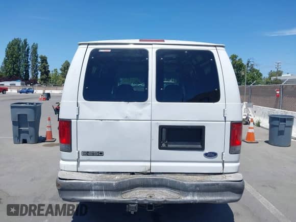 2003 Ford Econoline Cargo with VIN 1FTNE24L03HA78730, listed as a IAAI auction lot 42339347 with 216,541 mi miles and . Bid and sale history available at DreamBid. Image 16.