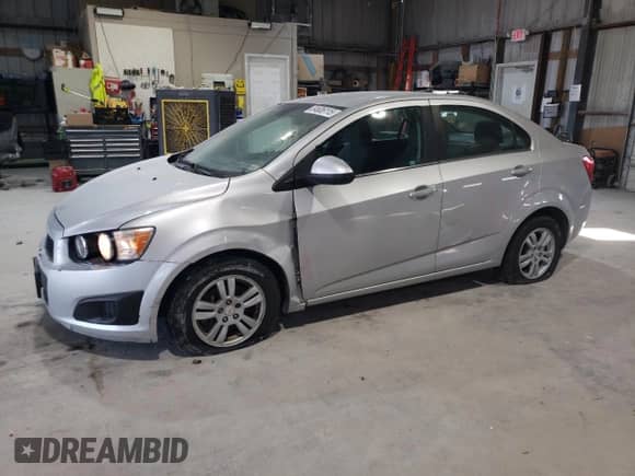 2012 Chevrolet Sonic LT с VIN 1G1JC5SH8C4105712, выставлен на аукционе Copart как лот 84606115 с пробегом 233 577 миль миль и Списание • Salvage title. История ставок и продаж доступна на DreamBid. Изображение 1.