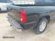 2006 Chevrolet Silverado 1500 Work Truck z VIN 3GCEC14X66G272129, wystawiony jako IAAI lot #42725725 z przebiegiem 95 938 mil mil oraz . Historia ofert i sprzedaży dostępna na DreamBid. Obrazek 6.