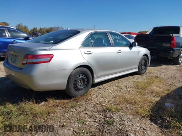 2011 Toyota Camry LE with VIN 4T1BF3EK6BU172706, listed as a IAAI auction lot 43555253 with 138,759 mi miles and . Bid and sale history available at DreamBid. Image 4.