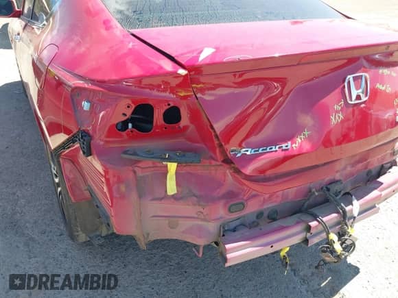 2016 Honda Accord Touring with VIN 1HGCT2B05GA006783, listed as a IAAI auction lot 42837088 with 52,640 mi miles and . Bid and sale history available at DreamBid. Image 6.