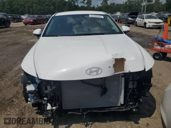 2025 Hyundai Sonata SE with VIN KMHL24JA3SA459909, listed as a Copart auction lot 67420265 with 1,596 mi miles and Salvage title. Bid and sale history available at DreamBid. Image 5.