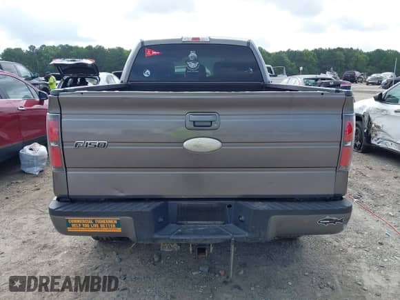 2011 Ford F-150 XLT z VIN 1FTFW1ET7BFC33231, wystawiony jako IAAI lot #42716520 z przebiegiem 196 149 mil mil oraz . Historia ofert i sprzedaży dostępna na DreamBid. Obrazek 16.