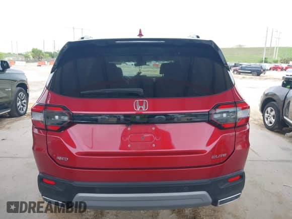 2023 Honda Pilot Elite z VIN 5FNYG1H84PB039720, wystawiony jako IAAI lot #42429896 z przebiegiem 37 988 mil mil oraz . Historia ofert i sprzedaży dostępna na DreamBid. Obrazek 16.