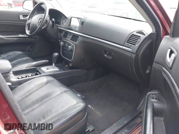 2008 Hyundai Sonata SE с VIN 5NPEU46C88H363390, выставлен на аукционе IAAI как лот 41822084 с пробегом 239 358 миль миль и . История ставок и продаж доступна на DreamBid. Изображение 5.