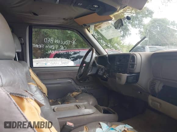 1998 GMC Sierra 1500 с VIN 2GTEK19R3W1524408, выставлен на аукционе IAAI как лот 42818740 с пробегом 300 687 миль миль и . История ставок и продаж доступна на DreamBid. Изображение 5.