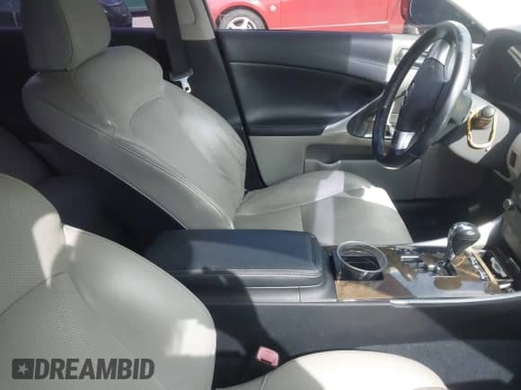 2012 Lexus IS 250 z VIN JTHCF5C22C5060115, wystawiony jako IAAI lot #42965509 z przebiegiem 193 746 mil mil oraz . Historia ofert i sprzedaży dostępna na DreamBid. Obrazek 5.