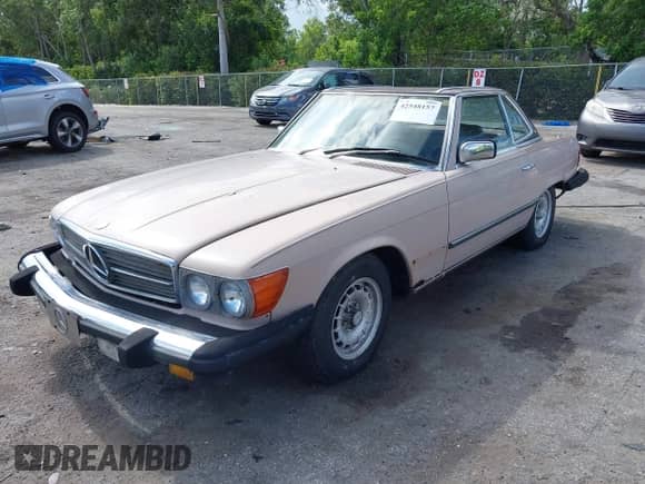 1983 Mercedes-Benz 380 SL with VIN WDBBA45A1DB020815, listed as a IAAI auction lot 42548157 with 104,615 mi miles and . Bid and sale history available at DreamBid. Image 17.
