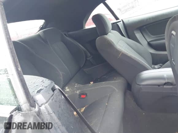 2021 Ford Mustang EcoBoost z VIN 1FATP8UH6M5152841, wystawiony jako IAAI lot #42149294 z przebiegiem 23 834 mil mil oraz . Historia ofert i sprzedaży dostępna na DreamBid. Obrazek 8.