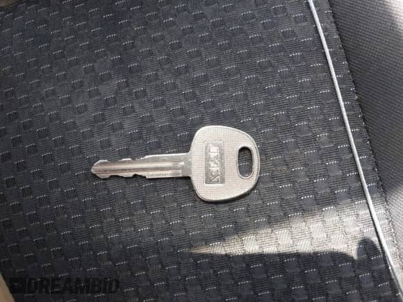 2011 Hyundai Accent GS с VIN KMHCM3AC8BU200465, выставлен на аукционе IAAI как лот 41797288 с пробегом 107 831 миль миль и . История ставок и продаж доступна на DreamBid. Изображение 11.