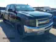 2013 Chevrolet Silverado 1500 LS z VIN 3GCPCREA2DG254323, wystawiony jako IAAI lot #43062136 z przebiegiem 225 967 mil mil oraz . Historia ofert i sprzedaży dostępna na DreamBid. Obrazek 1.