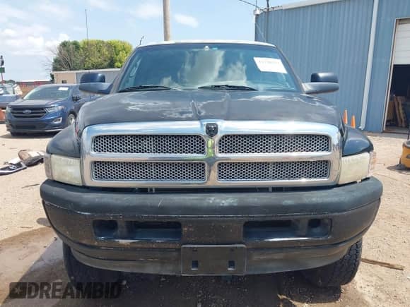 2000 Dodge 1500 with VIN 3B7HF13Z8YG121481, listed as a IAAI auction lot 42728553 with 191,608 mi miles and . Bid and sale history available at DreamBid. Image 12.