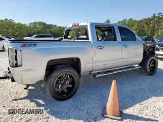2017 Chevrolet Silverado 1500 LTZ z VIN 3GCUKSEC2HG145784, wystawiony jako Copart lot #86768415 z przebiegiem 169 562 mil mil oraz Szkoda całkowita • Salvage title. Historia ofert i sprzedaży dostępna na DreamBid. Obrazek 3.