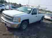 2013 Chevrolet Silverado 1500 Work Truck z VIN 1GCNCPEX3DZ394414, wystawiony jako IAAI lot #43277557 z przebiegiem 155 084 mil mil oraz . Historia ofert i sprzedaży dostępna na DreamBid. Obrazek 2.