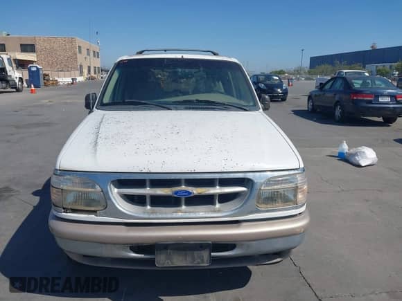1997 Ford Explorer XL с VIN 1FMDU32E4VZC29201, выставлен на аукционе IAAI как лот 42553823 с пробегом 156 173 миль миль и . История ставок и продаж доступна на DreamBid. Изображение 6.
