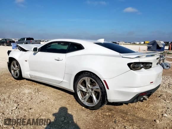 2020 Chevrolet Camaro 1SS with VIN 1G1FF1R78L0140096, listed as a Copart auction lot 85679685 with 102,326 mi miles and Clean title. Bid and sale history available at DreamBid. Image 2.