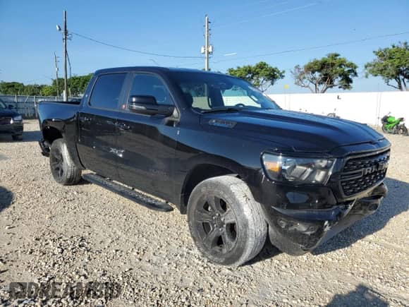 2024 Ram 1500 Big Horn with VIN 1C6RREFG4RN183974, listed as a Copart auction lot 69483195 with 25,985 mi miles and Non repairable. Bid and sale history available at DreamBid. Image 4.
