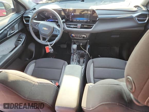 2024 Chevrolet TrailBlazer LS with VIN KL79MMSL9RB102924, listed as a Copart auction lot 64058835 with 36,313 mi miles and Salvage title. Bid and sale history available at DreamBid. Image 8.