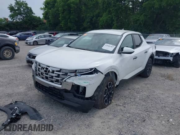 2024 Hyundai Santa Cruz SE с VIN 5NTJADAE4RH083811, выставлен на аукционе IAAI как лот 42684387 с пробегом 25 603 миль миль и . История ставок и продаж доступна на DreamBid. Изображение 2.