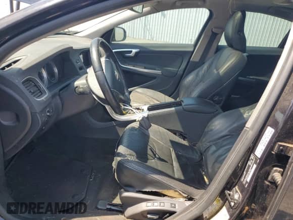2013 Volvo S60 T5 с VIN YV1612FH7D2189850, выставлен на аукционе Copart как лот 60133215 с пробегом 117 396 миль миль и Списание • Salvage title. История ставок и продаж доступна на DreamBid. Изображение 7.