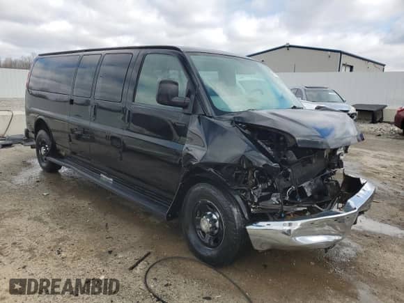 2009 Chevrolet Express Passenger z VIN 1GAHG39K291137624, wystawiony jako Copart lot #47557675 z przebiegiem 154 989 mil mil oraz Nie do naprawy • Non repairable. Historia ofert i sprzedaży dostępna na DreamBid. Obrazek 4.