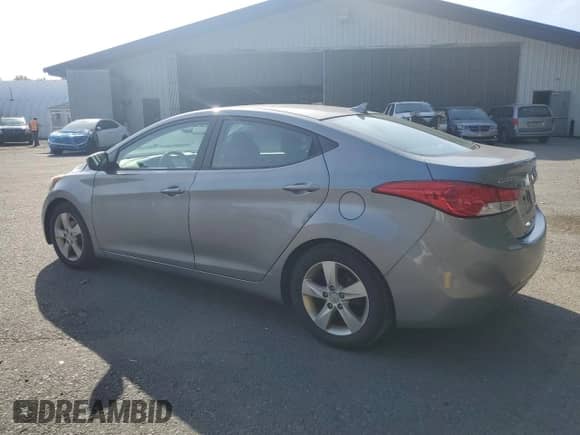 2011 Hyundai Elantra GLS z VIN KMHDH4AE3BU106543, wystawiony jako Copart lot #81937505 z przebiegiem 258 635 mil mil oraz Szkoda całkowita • Salvage title. Historia ofert i sprzedaży dostępna na DreamBid. Obrazek 2.
