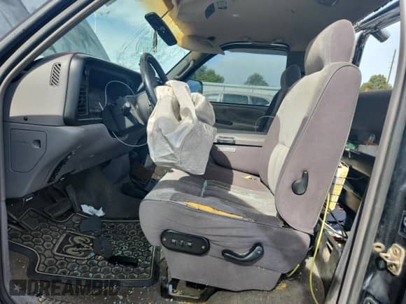 1995 Dodge 1500 с VIN 1B7HF16Z4SS355113, выставлен на аукционе Copart как лот 81267225 с пробегом 192 917 миль миль и Списание • Salvage title. История ставок и продаж доступна на DreamBid. Изображение 7.