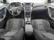 2015 Hyundai Elantra с VIN KMHD35LH2FU238100, выставлен на аукционе Copart как лот 69668635 с пробегом 102 264 миль миль и Списание • Salvage title. История ставок и продаж доступна на DreamBid. Изображение 8.