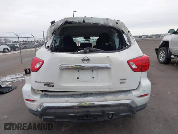 2018 Nissan Pathfinder S с VIN 5N1DR2MM6JC608908, выставлен на аукционе IAAI как лот 41360780 с пробегом 166 210 миль миль и . История ставок и продаж доступна на DreamBid. Изображение 16.