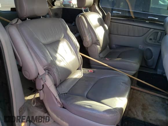 2004 Toyota Sienna XLE z VIN 5TDBA22CX4S016329, wystawiony jako Copart lot #81563145 z przebiegiem 217 337 mil mil oraz Szkoda całkowita • Salvage title. Historia ofert i sprzedaży dostępna na DreamBid. Obrazek 11.